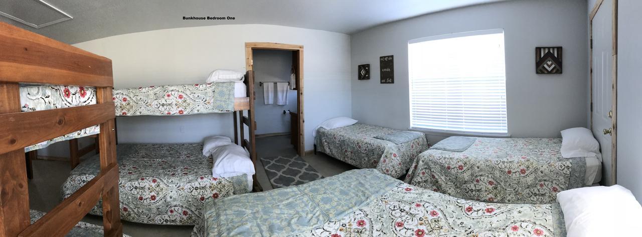 Arrowhead Point Lodge & Campground Kingston Exteriör bild